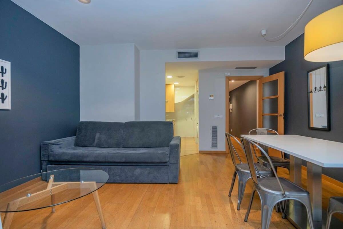 2 Bedroom Duplex Apartment With Balcony 4-3 Barcelona Eksteriør bilde