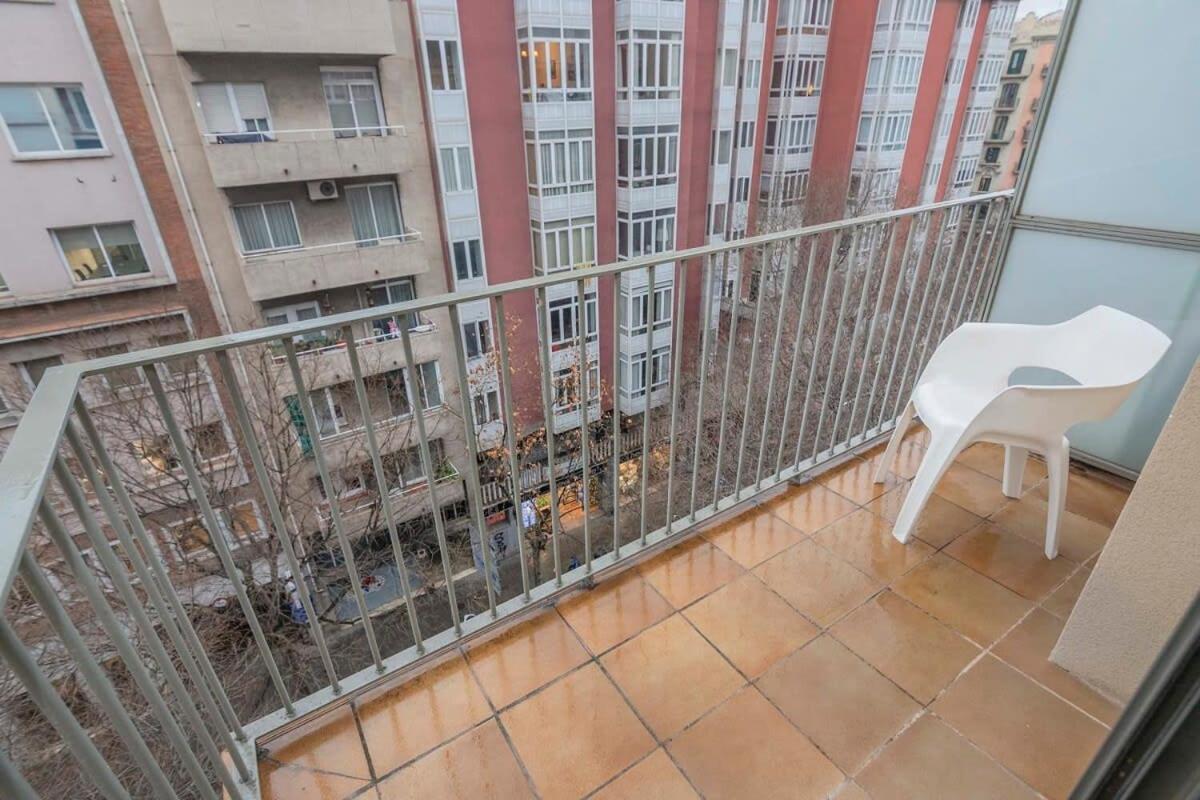 2 Bedroom Duplex Apartment With Balcony 4-3 Barcelona Eksteriør bilde