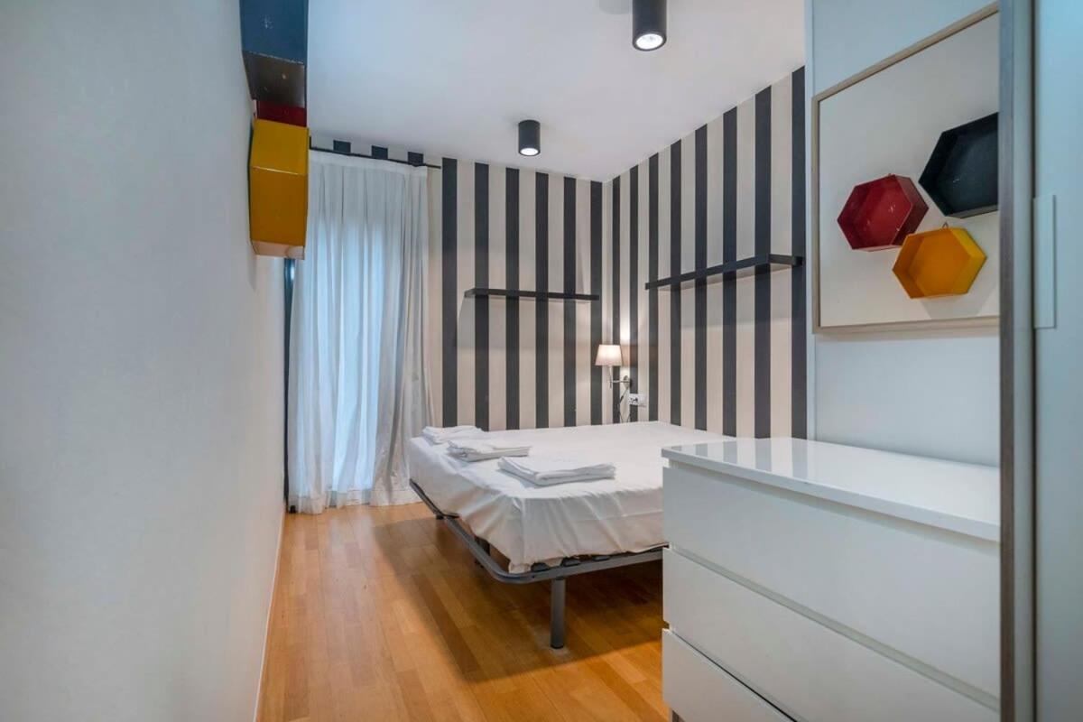 2 Bedroom Duplex Apartment With Balcony 4-3 Barcelona Eksteriør bilde