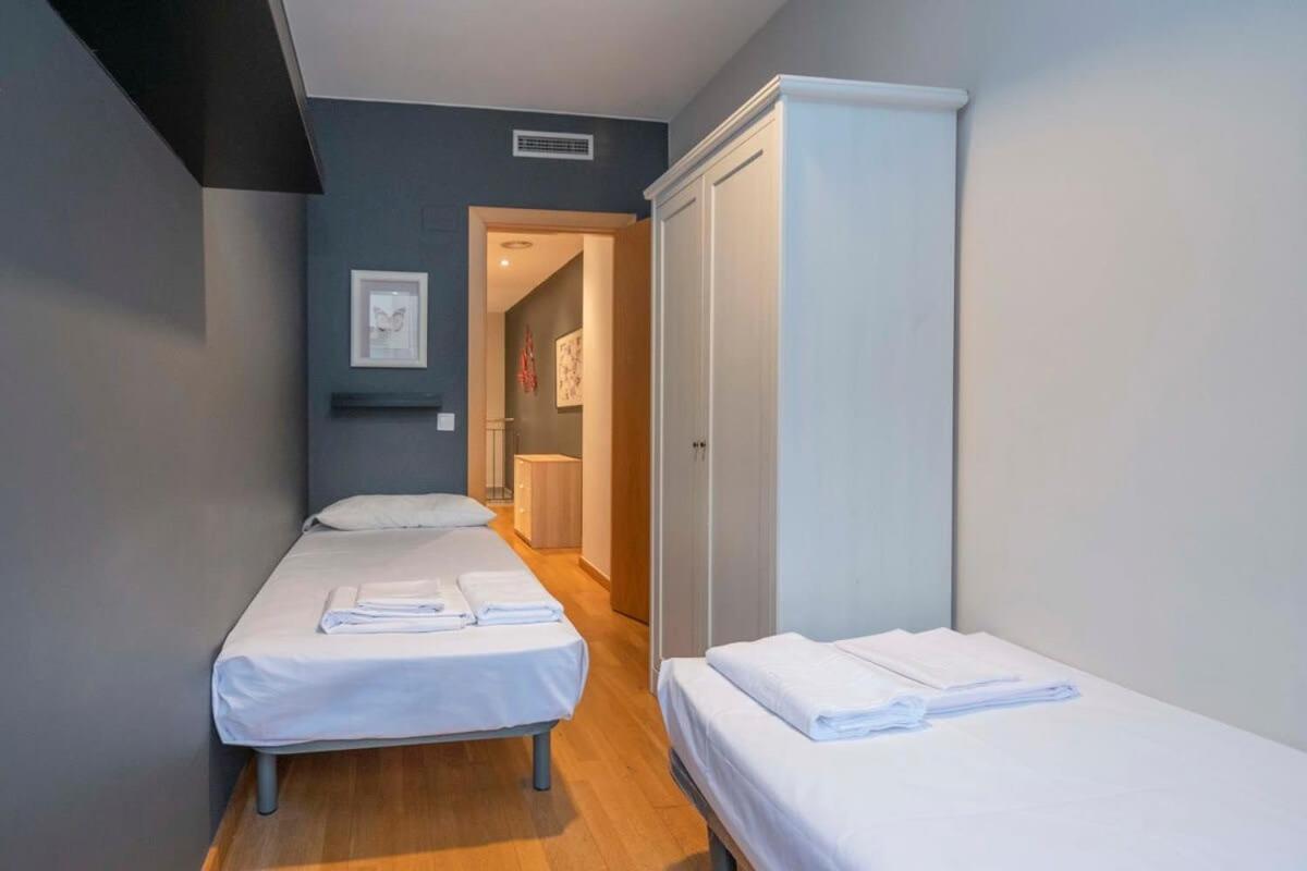 2 Bedroom Duplex Apartment With Balcony 4-3 Barcelona Eksteriør bilde